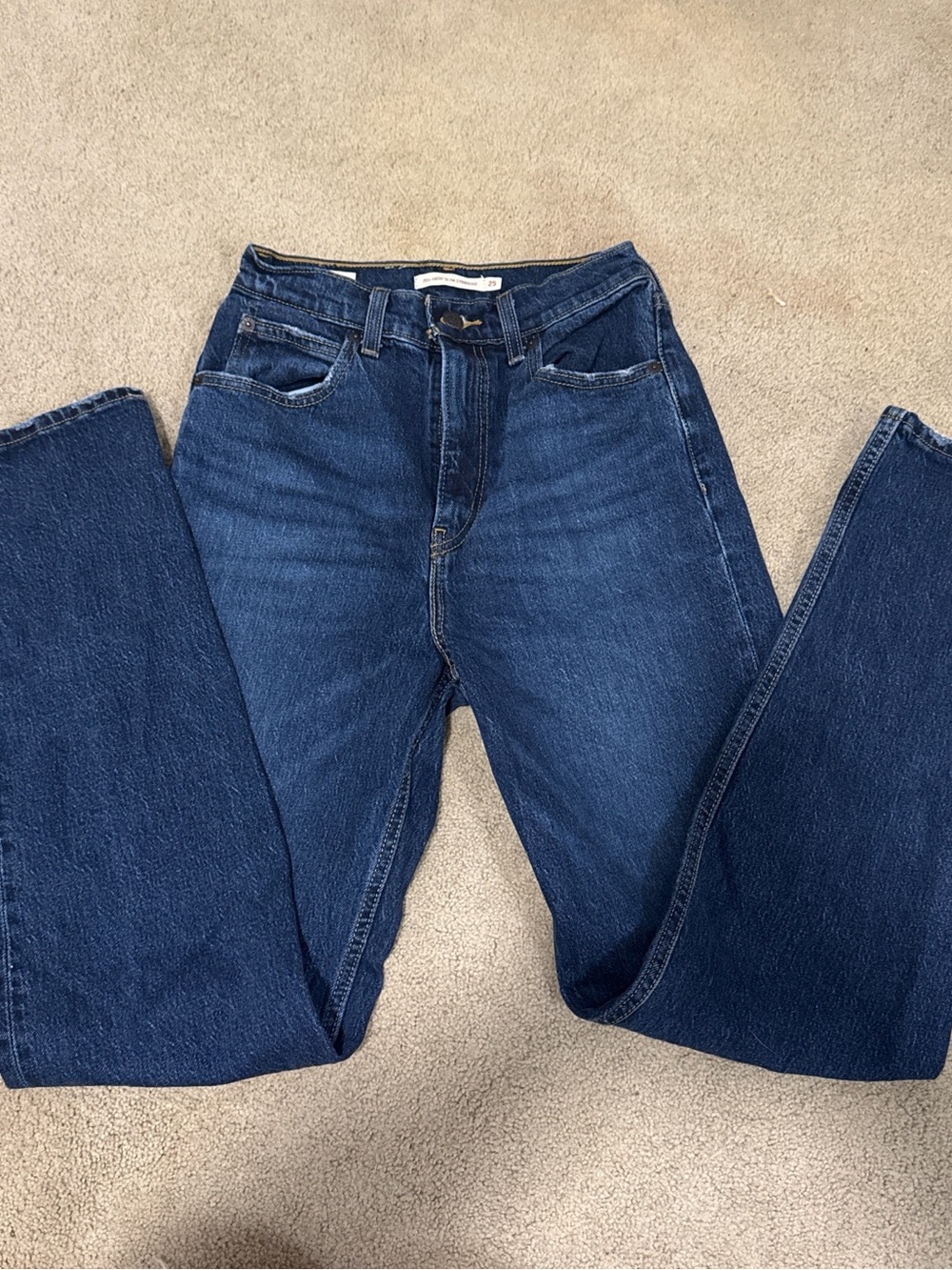 Levi's Straight-Leg Women’s Jeans in Dark Blue Wash